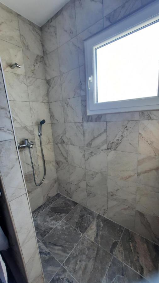 Apartment Pinoapplosinj Veli Lošinj Kültér fotó