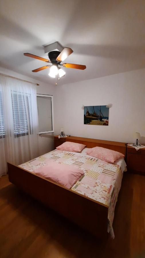 Apartment Pinoapplosinj Veli Lošinj Kültér fotó