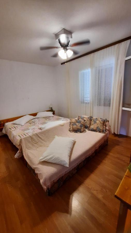 Apartment Pinoapplosinj Veli Lošinj Kültér fotó